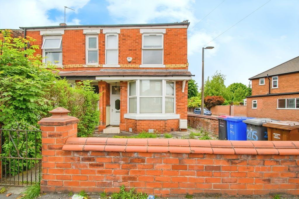 Property photo 1 of 17 Front
