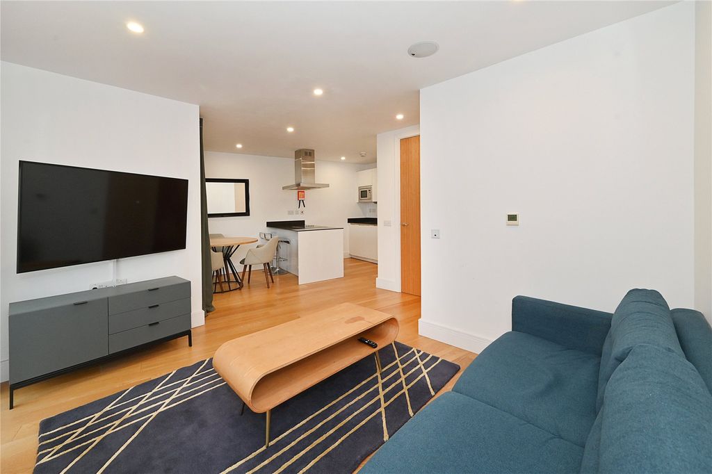 Property photo 2 of 11 Picture No. 02