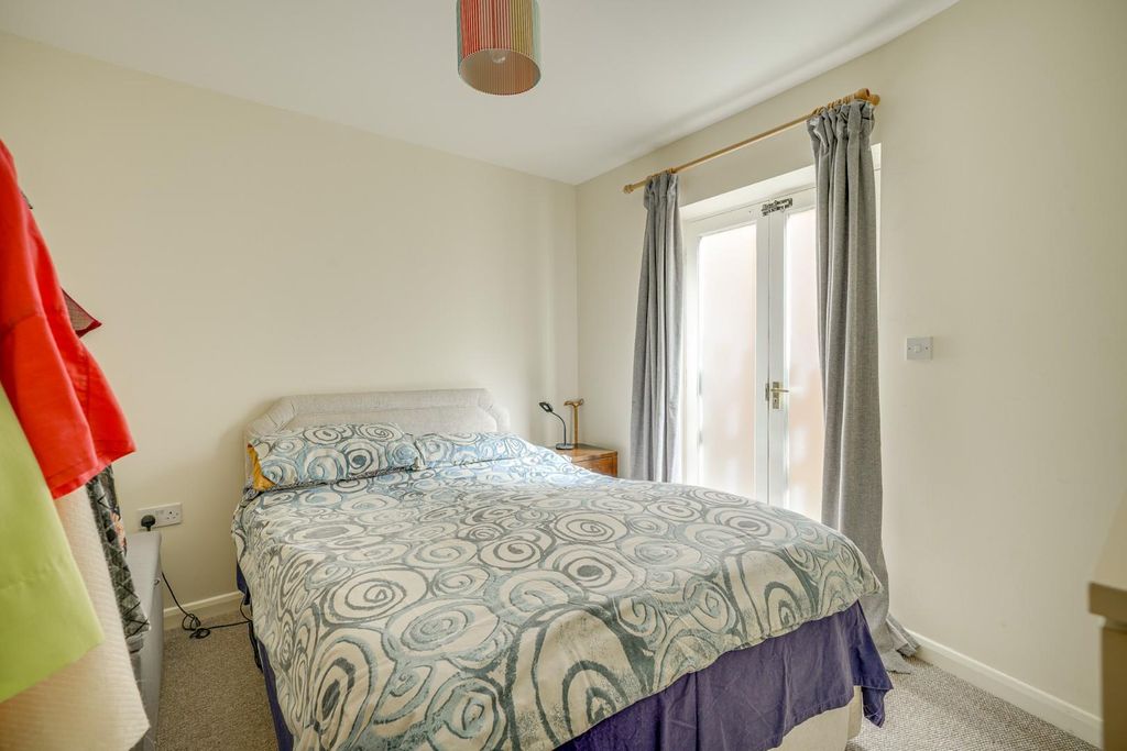 Additional image 8 of 1 bed property for saleChurch Road, Leighton Buzzard LU7