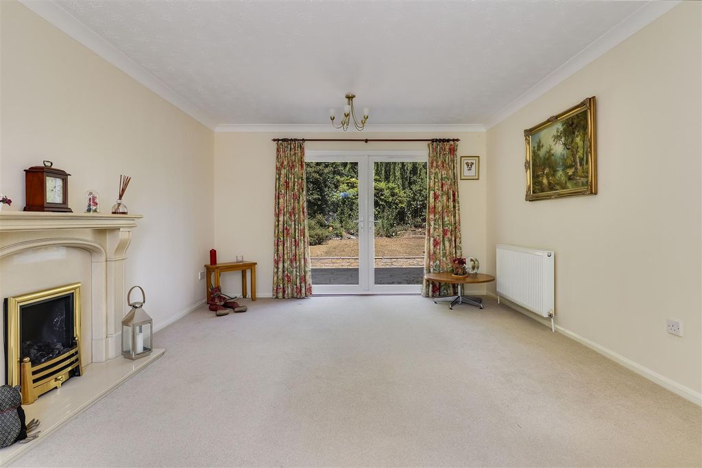 Property photo 3 of 33 Img (13).Jpg