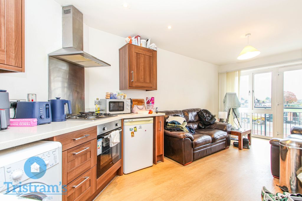 Property photo 3 of 12 Img_4234