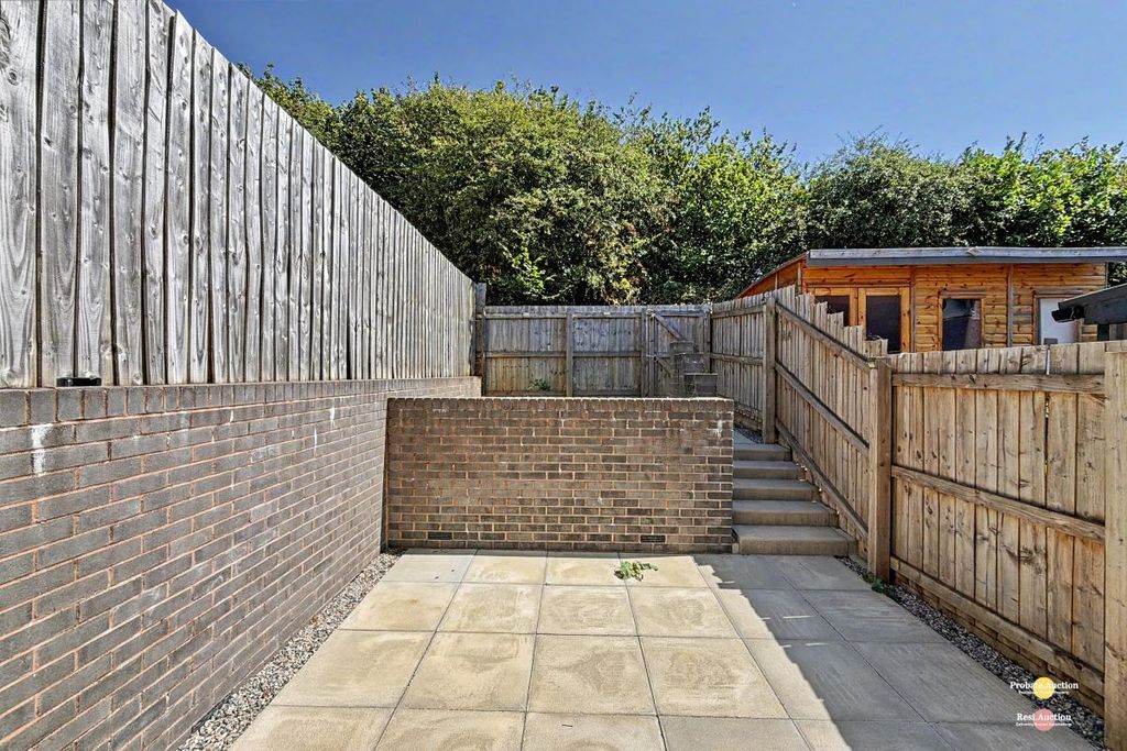 Property photo 3 of 19