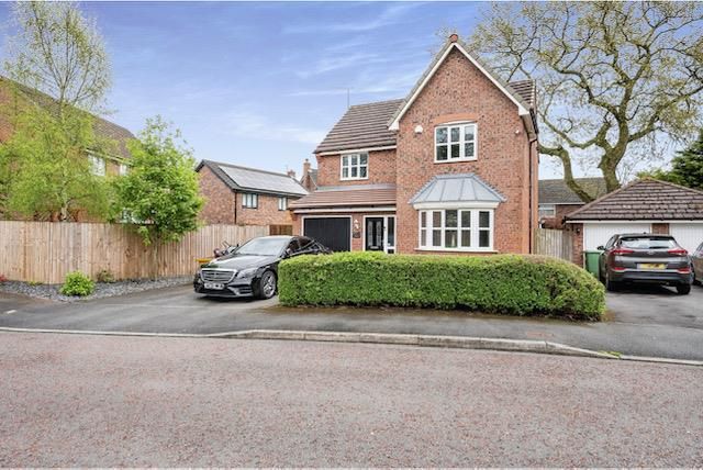 Property photo 1 of 13 Bexhill Gardens For Sale