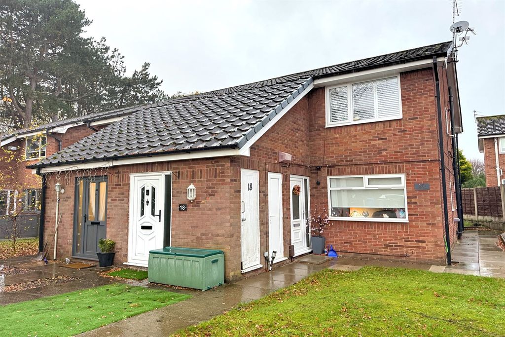 Property photo 1 of 15 (Main)