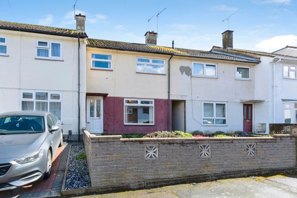 Property photo 1 of 16 Front