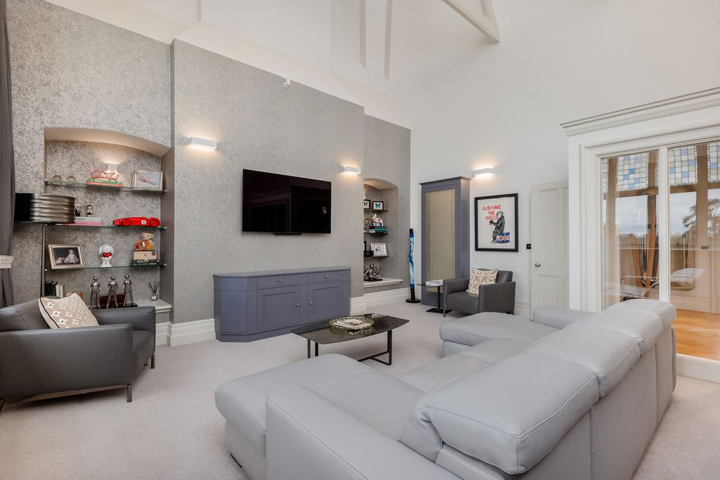 Additional image 12 of 2 bed flat for saleBirmingham Road Hatton Warwick, Warwickshire CV35