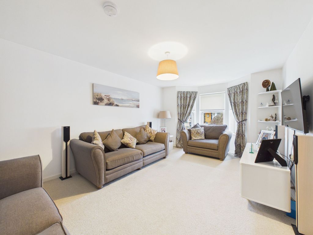 Property photo 2 of 29