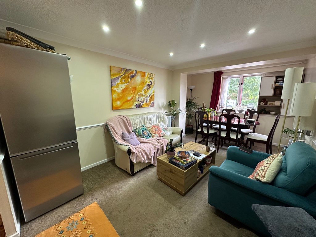 Property photo 2 of 10 Image