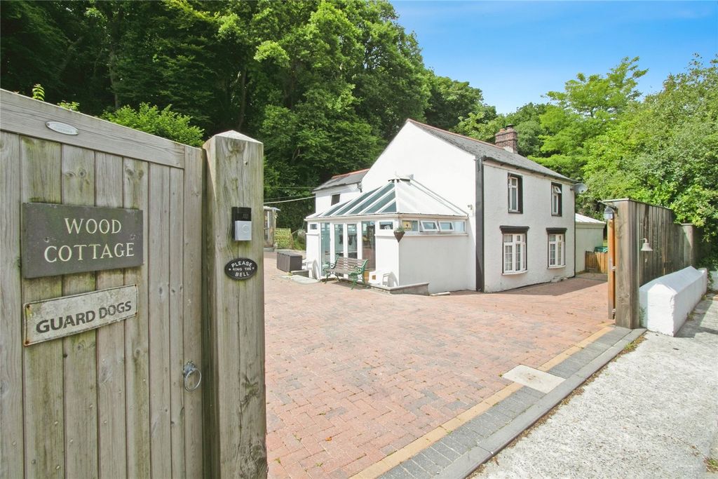 Property photo 3 of 21 Picture No. 30