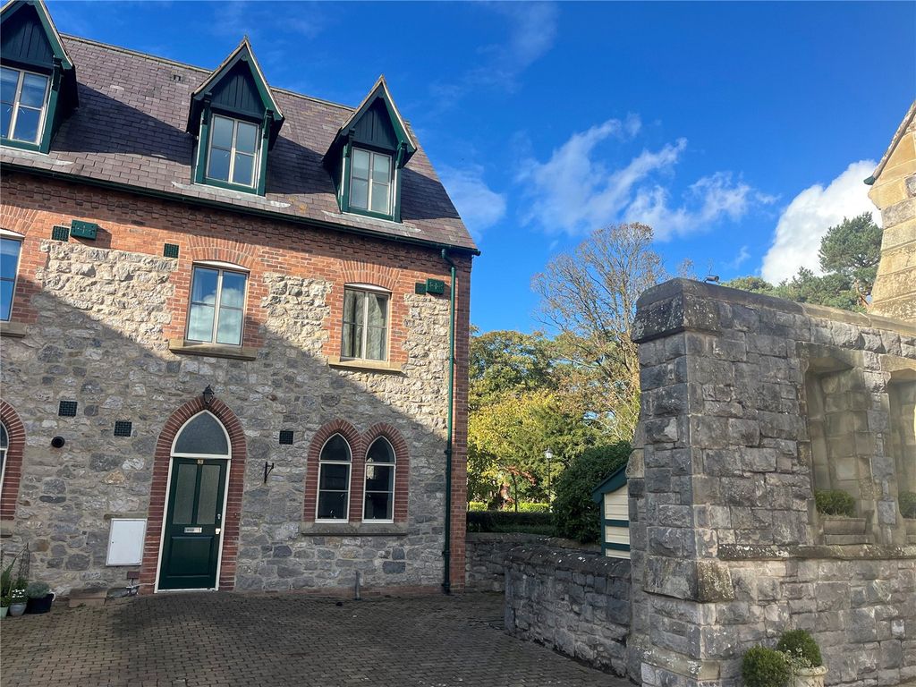 Property photo 1 of 17 Front