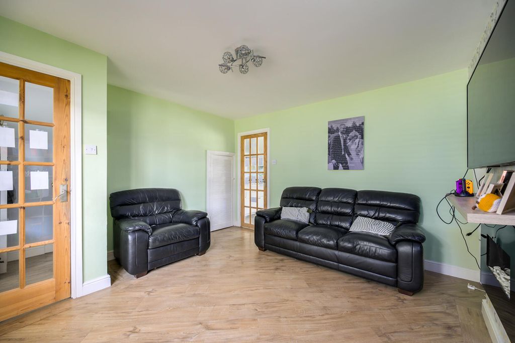 Property photo 3 of 16 Living Room