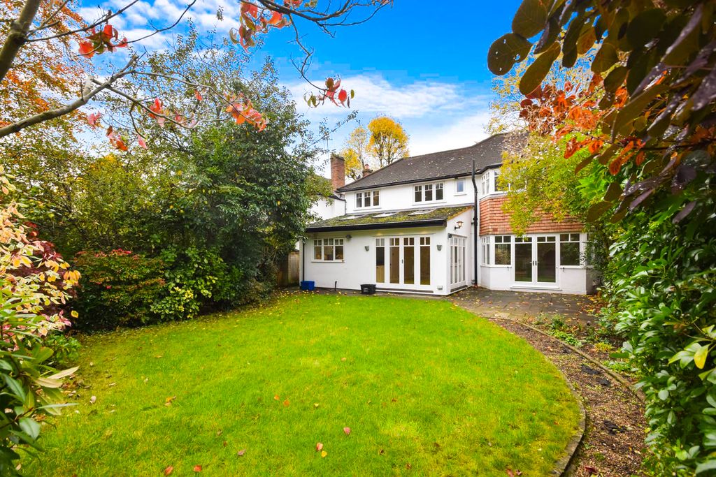Property photo 3 of 13