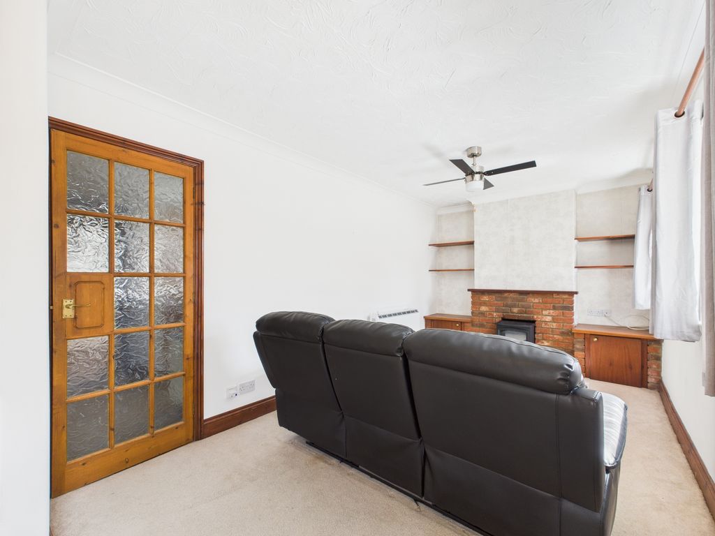 Property photo 3 of 9