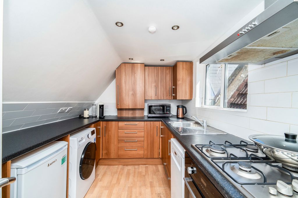 Property photo 2 of 14 Pbox-Img.Jpg