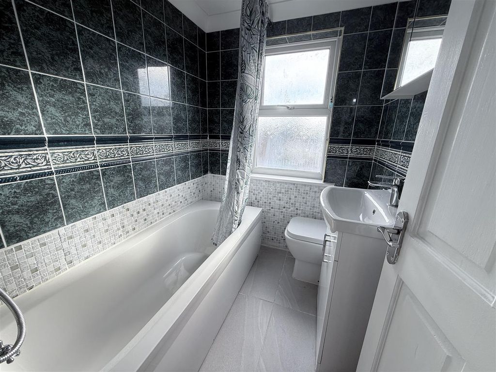 Additional image 15 of 9 bed shared accommodation to rentRamsgate Road, Broadstairs CT10