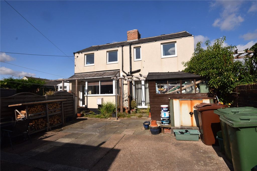 Property photo 2 of 16 Picture No. 02