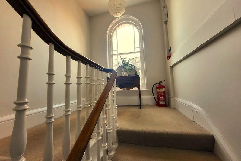 Property photo 3 of 17 Communal Areas