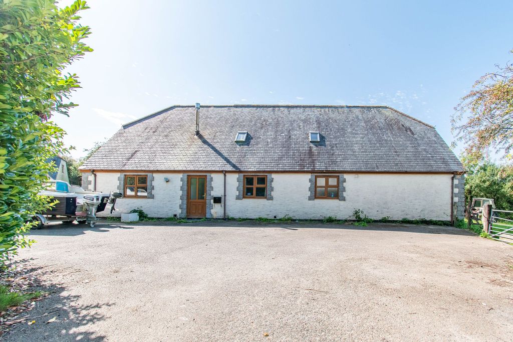 Additional image 4 of 6 bed detached house for saleThe Brake, Common Moor PL14