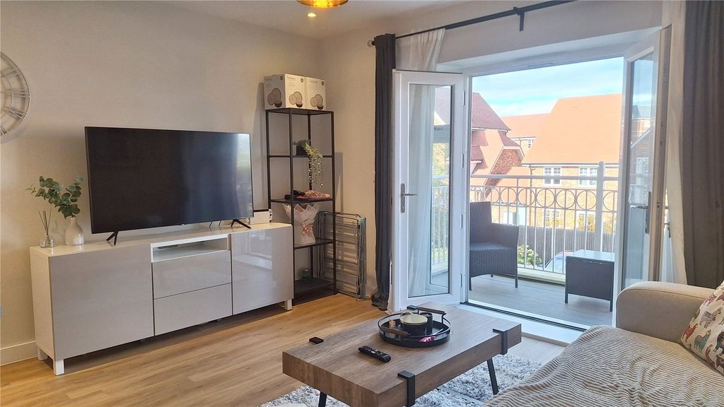 Property photo 2 of 19 Picture No. 31