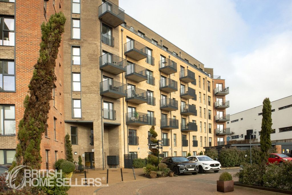 Property photo 1 of 10 Picture No. 14