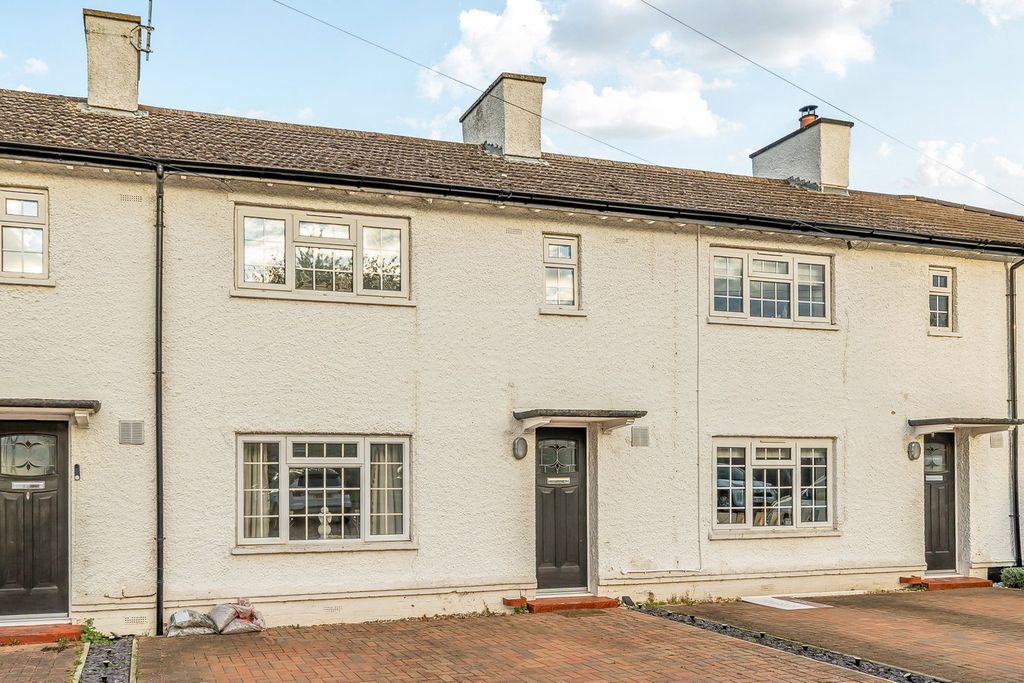 Property photo 1 of 25