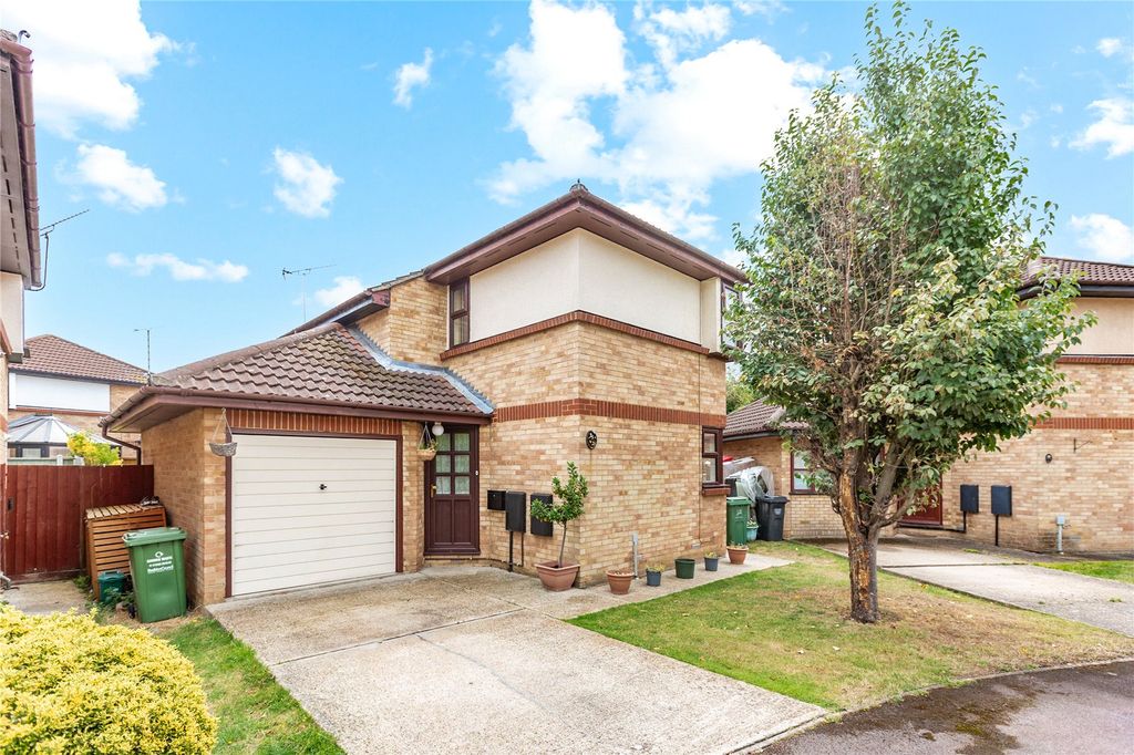 Property photo 1 of 18 Front