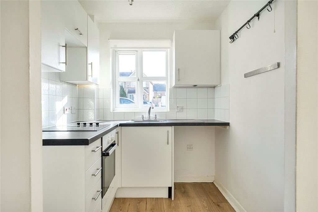 Property photo 3 of 22 Picture No. 06