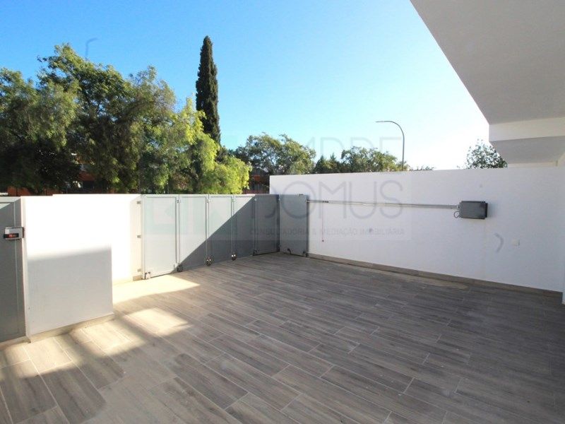 Property photo 1 of 35