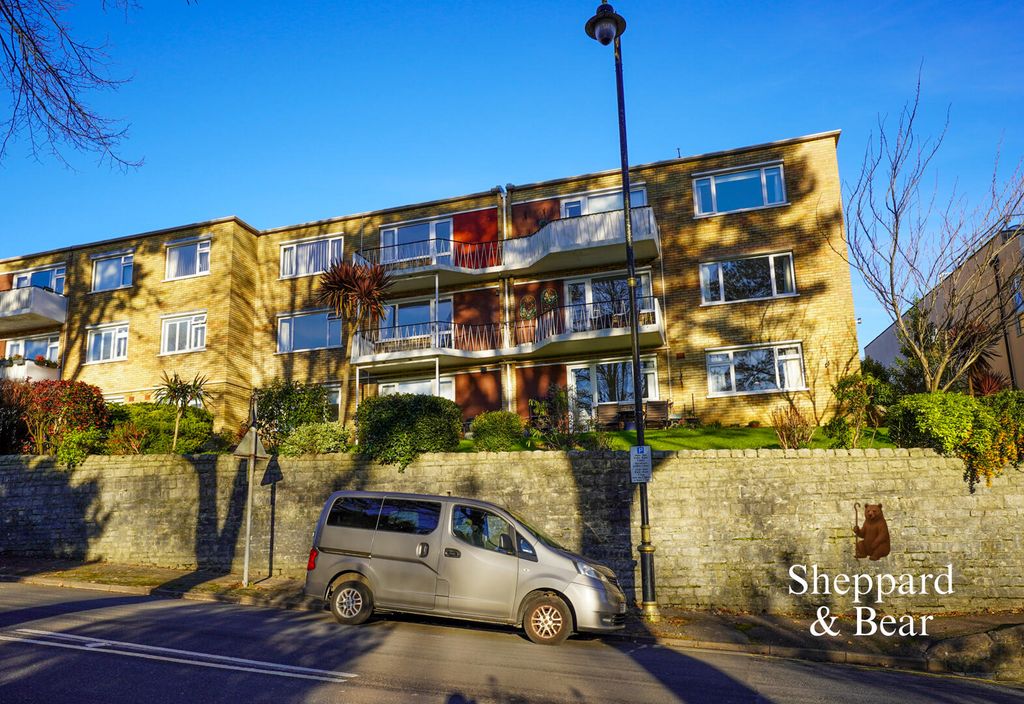 Property photo 1 of 19 Front (Exterior)