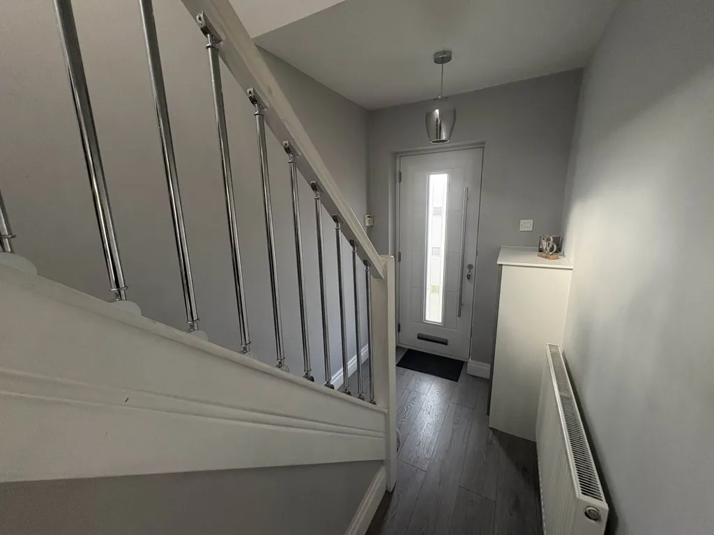23 Myerscroft Close, Manchester M40 - View 6