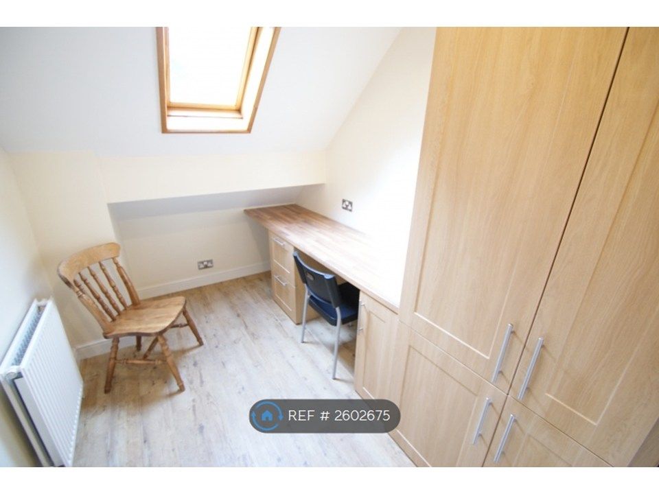 Property photo 3 of 10 Bedroom 2 Office