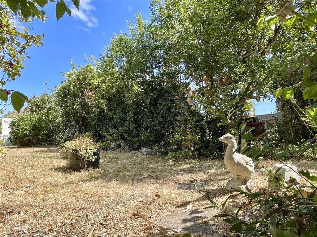 Property photo 3 of 30