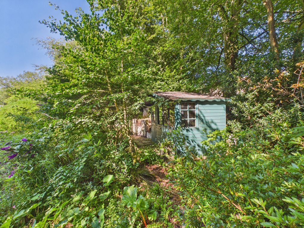 Property photo 2 of 13 Garden