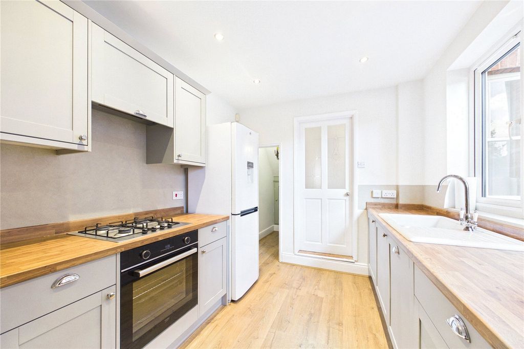 Property photo 2 of 11 Picture No. 02