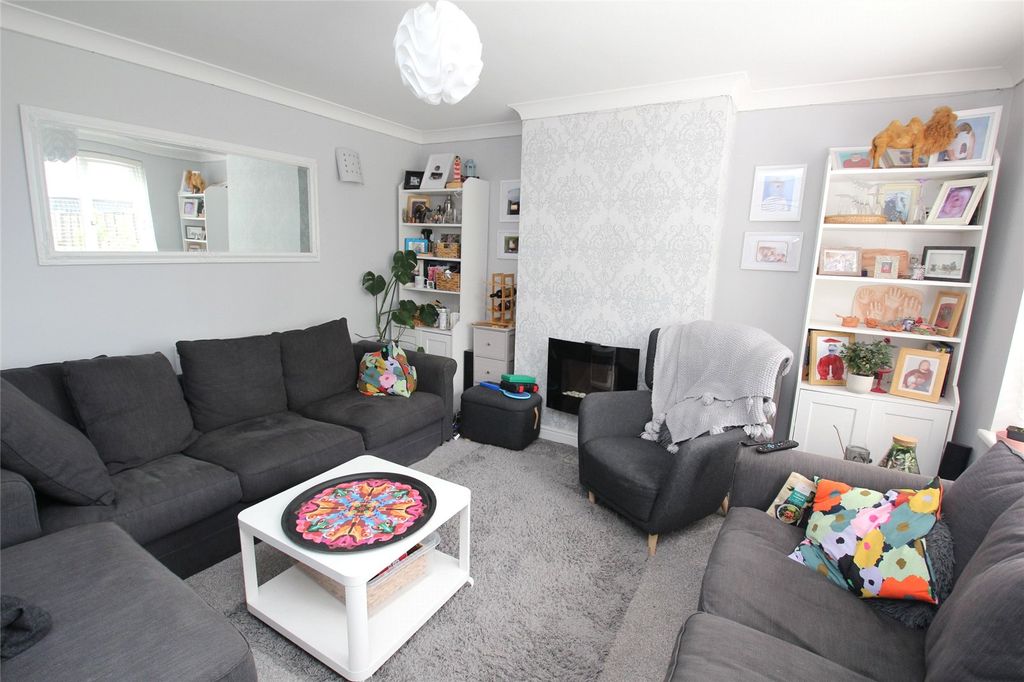 Property photo 2 of 13 Picture No. 04