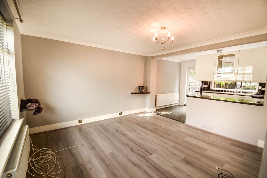 Property photo 3 of 10 Gallery