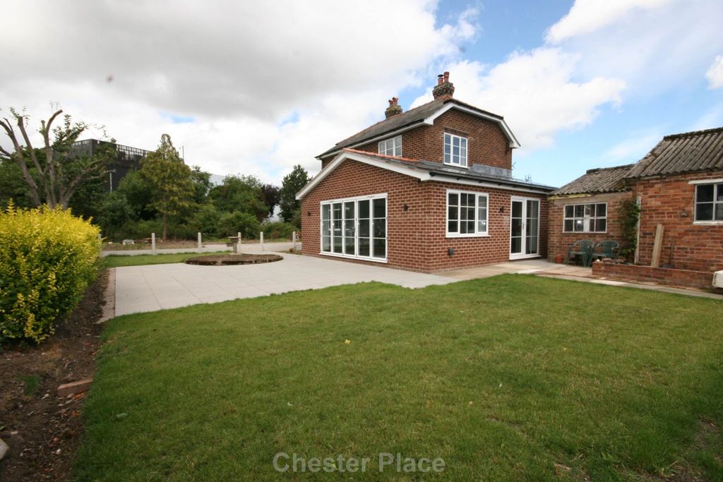 Property photo 2 of 15