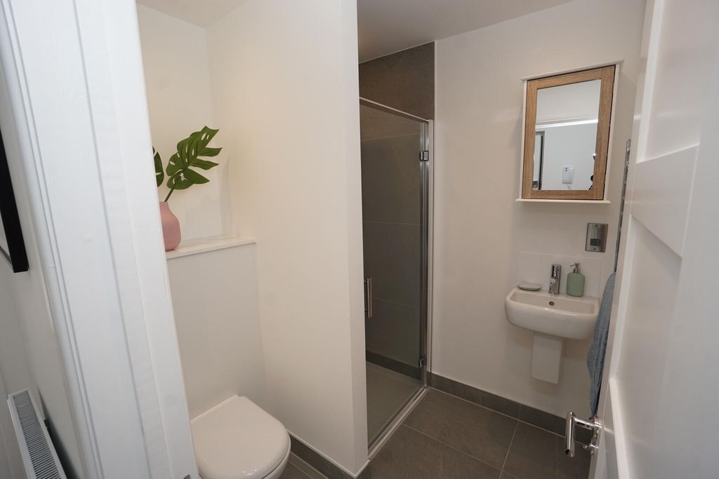 Property photo 3 of 5 WC