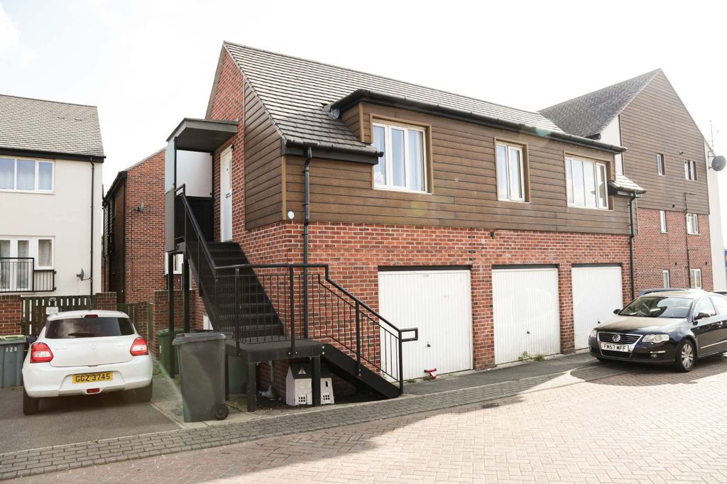 Property photo 1 of 8 Picture No. 11