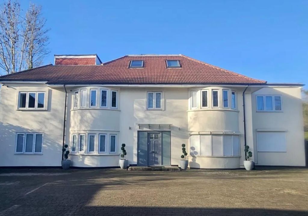 Property photo 1 of 12 Front.Png