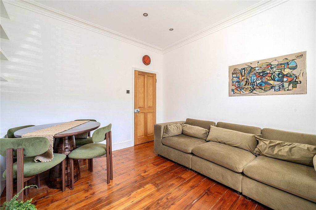 Property photo 3 of 16 Picture No. 20