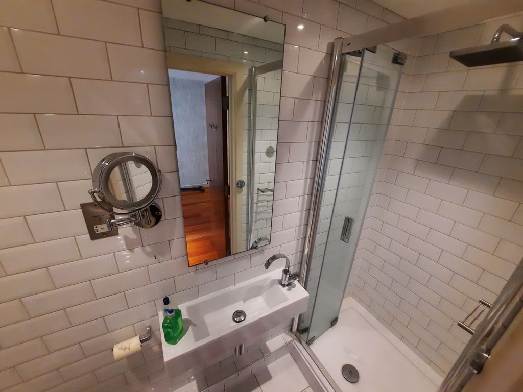 Additional image 7 of 2 bed flat to rentLanes, Yeovil BA22
