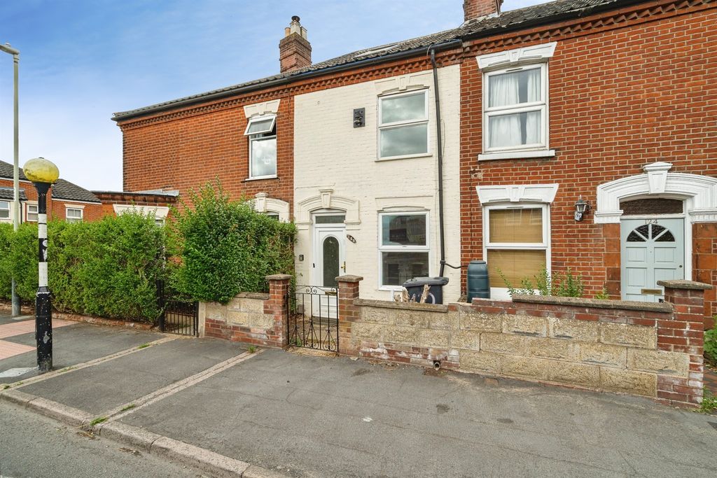 Property photo 1 of 15