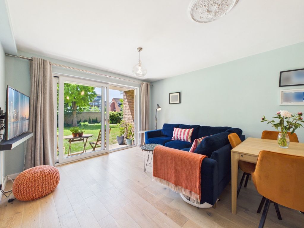 Property photo 1 of 13 4997392