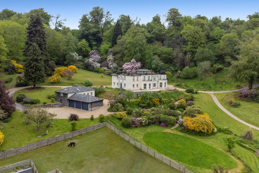 Property photo 1 of 33