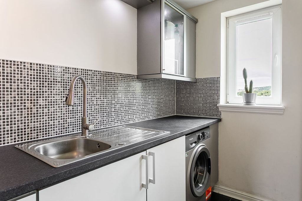 Additional image 7 of 2 bed flat for saleGorgie Road, Gorgie, Edinburgh EH11