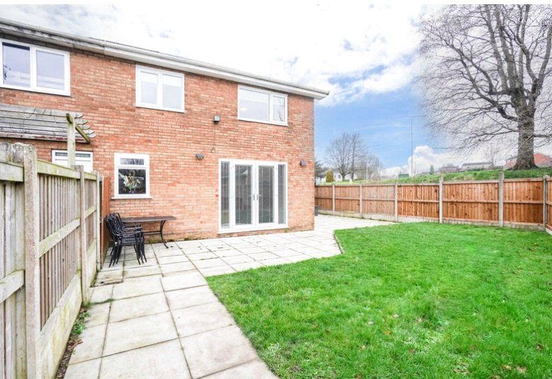 Property photo 3 of 8 Garden