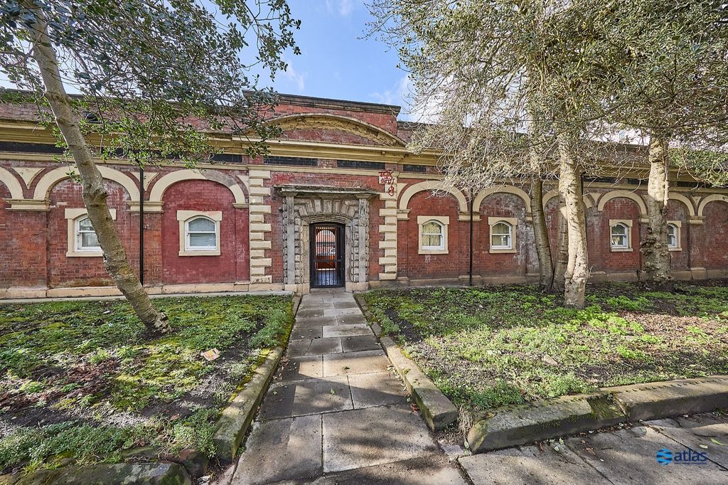 Property photo 2 of 19 Front Elevation Of Building