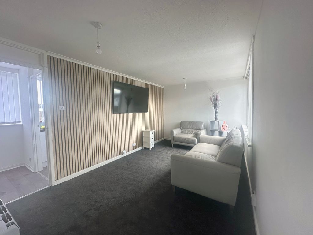 Property photo 2 of 9 3D10Cf17-93CE-44CD-Ae47-6A969502D857