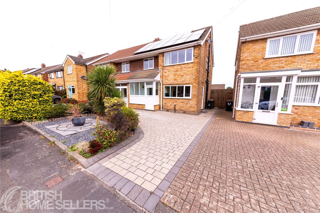 Property photo 1 of 29 Picture No. 21